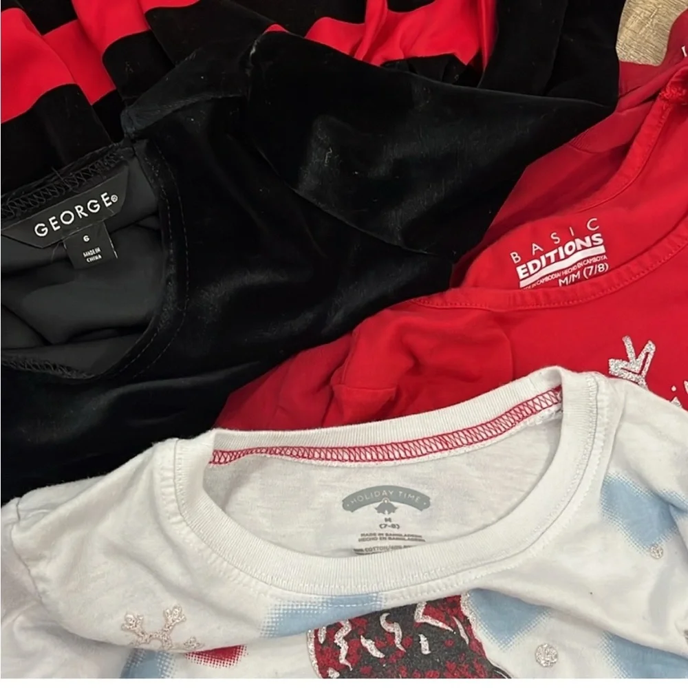 Girls  Christmas Design Clothing Bundle in Girls Size 6/8 Assorted Brands